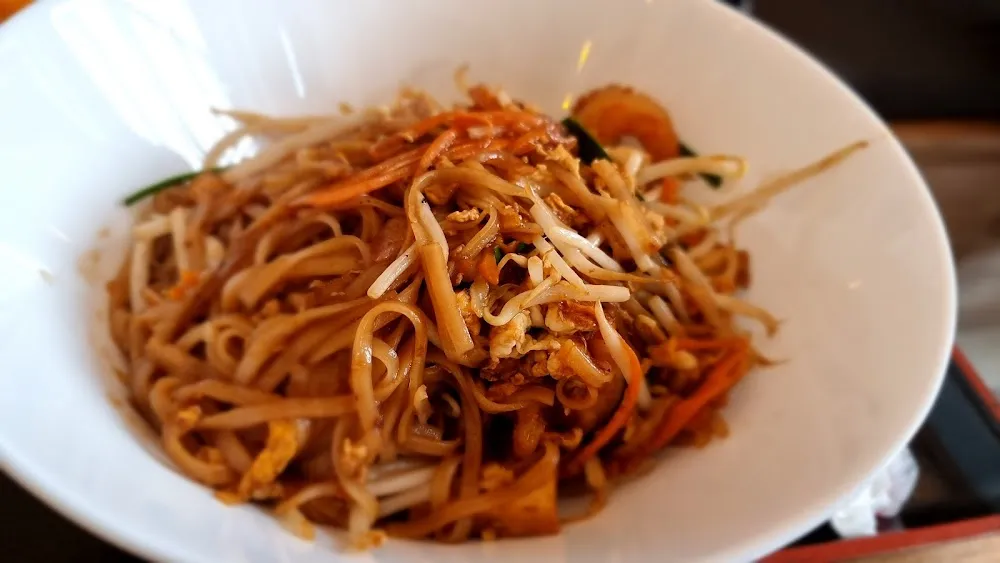 Nouilles Sautées Au Poulet